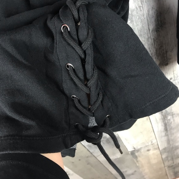 Torrid Black Lace Up Front Sweatshirt Sz 1 NWOT - Picture 5 of 8